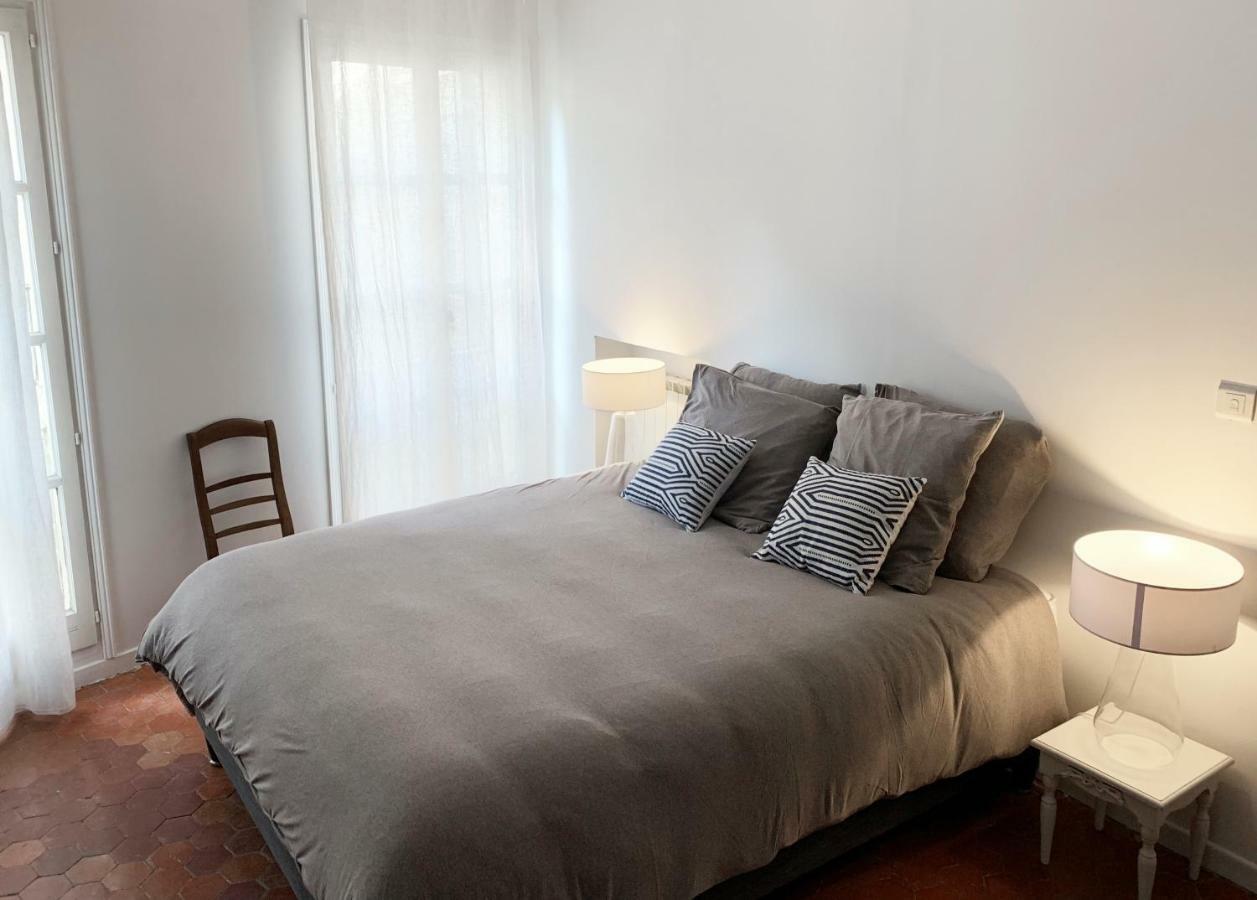 Arelate Sejour Arles